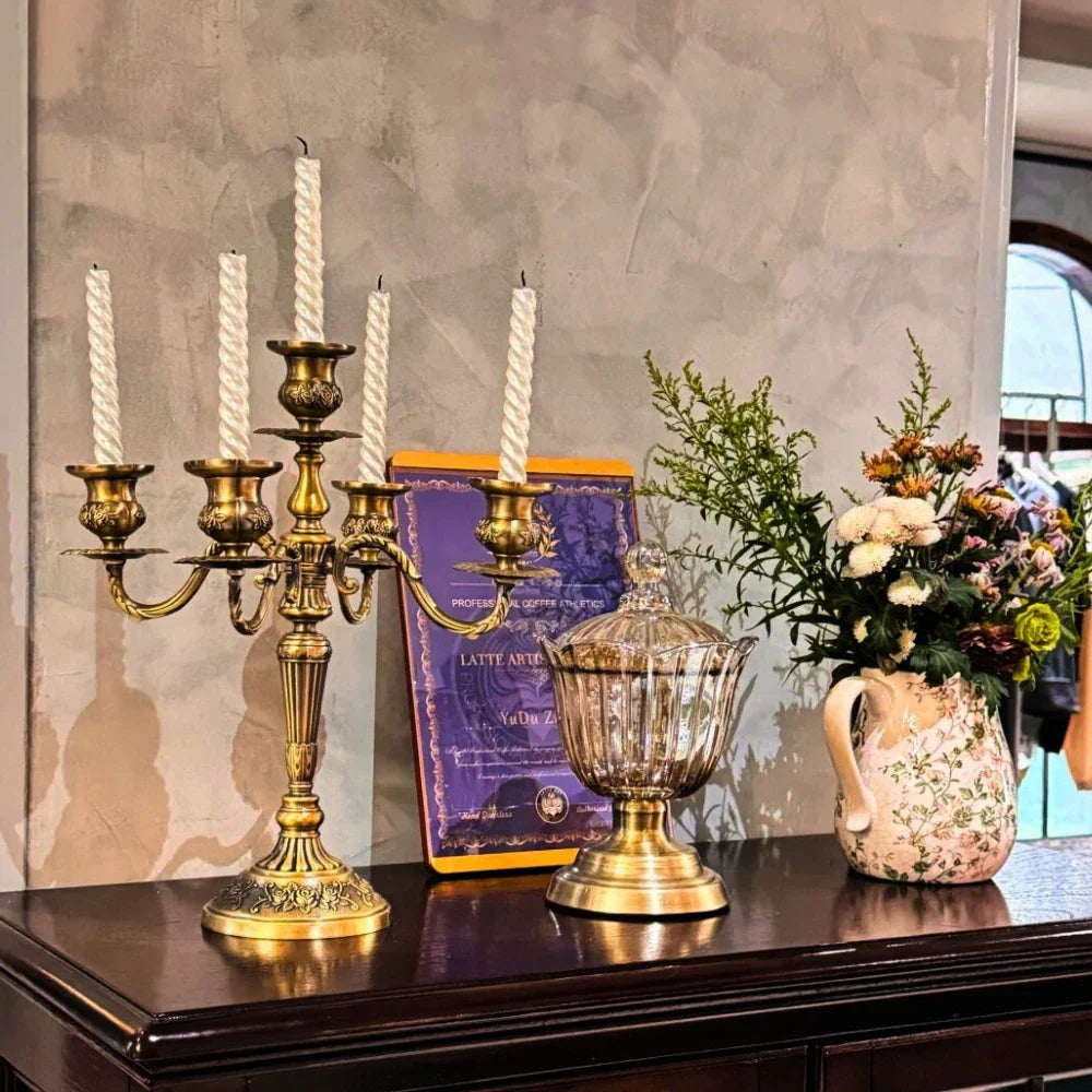 GildedNocturne™ Candélabre