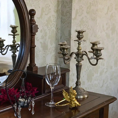 GildedNocturne™ Candélabre