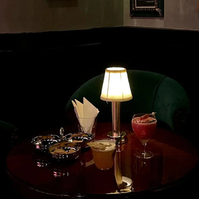 Lampe de table rétro élégante