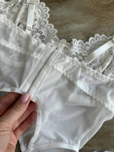 Leyla™ | Ensemble de lingerie de mariée élégant