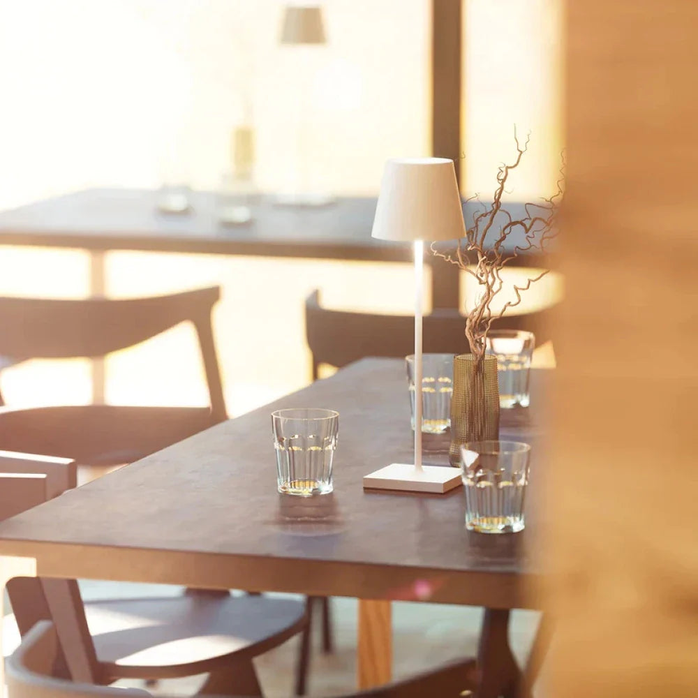 Lampe de table haute dimmable