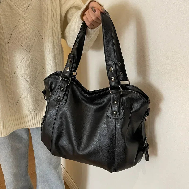 Lunelle - Large soft leather handbag