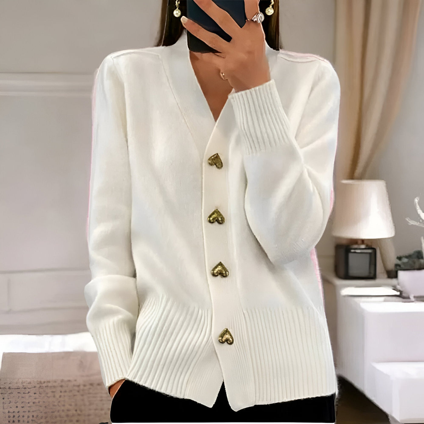 Ciara™ | Cardigan élégant avec des boutons en forme de cœur